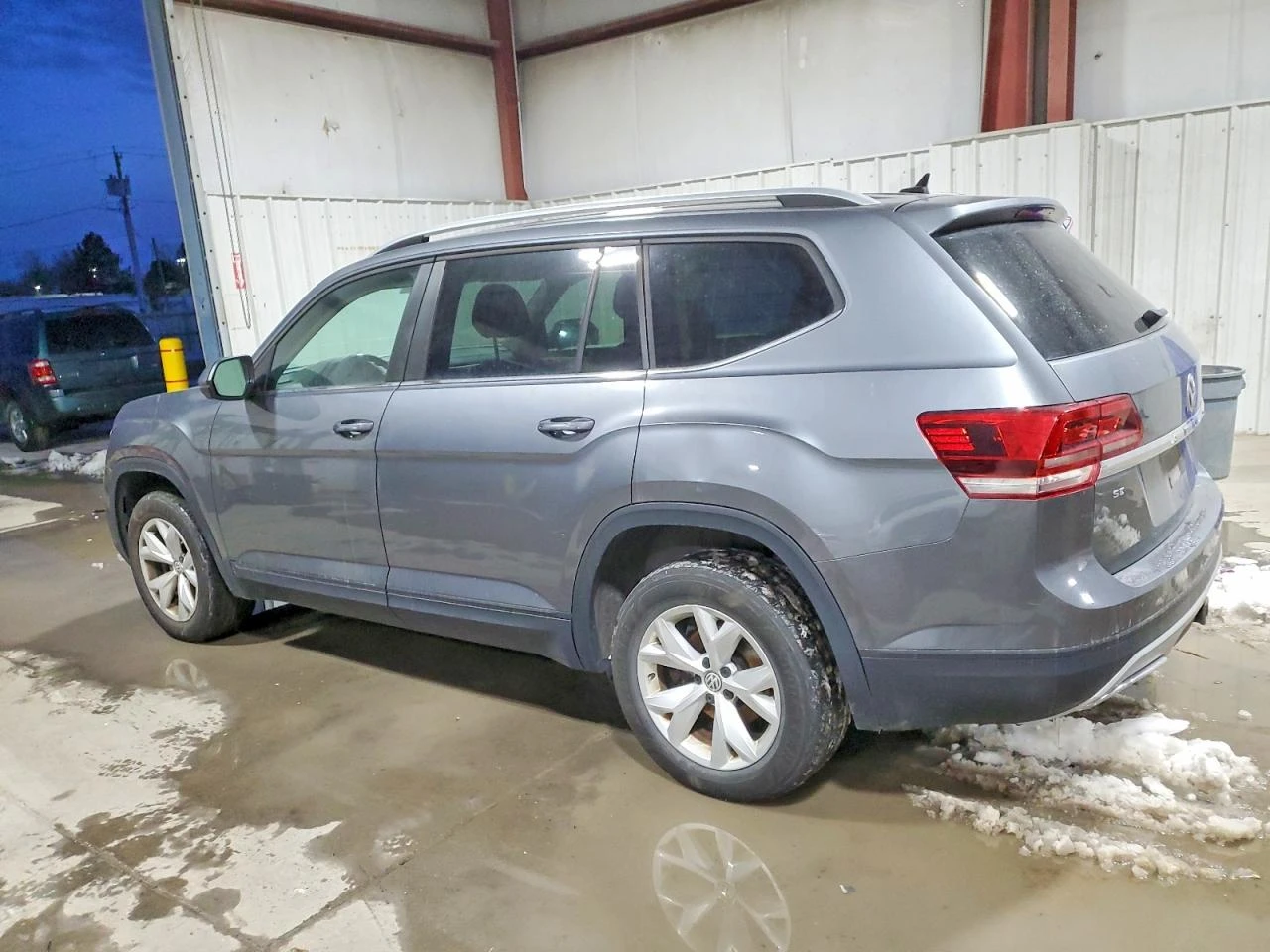 VW Atlas * 3.6* 4MOTION* КОЖА* ПОДГРЕВ* 6 МЕСТЕН* , снимка 2 - Автомобили и джипове - 53936009