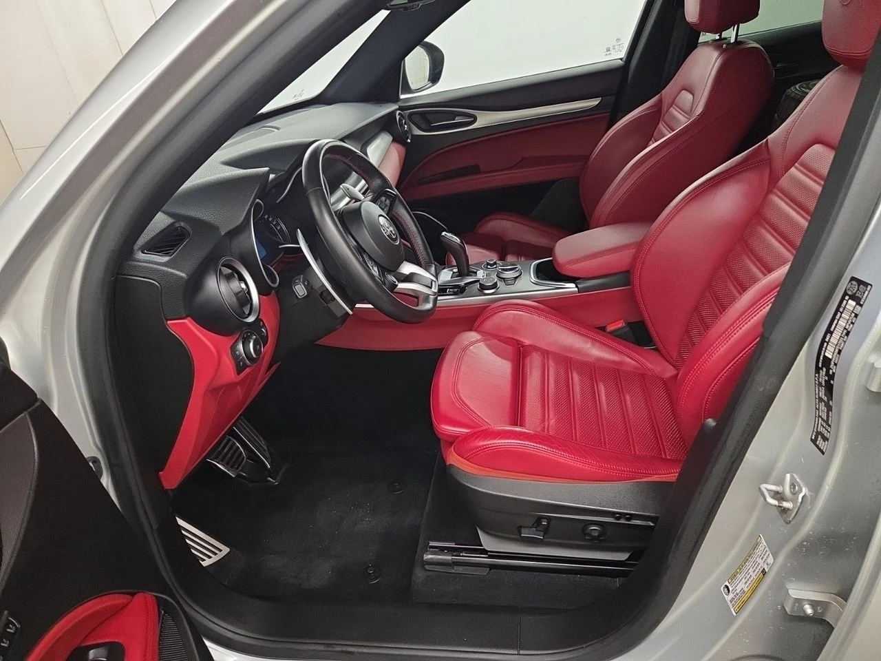 Alfa Romeo Stelvio TI SPORT, снимка 5 - Автомобили и джипове - 55723125