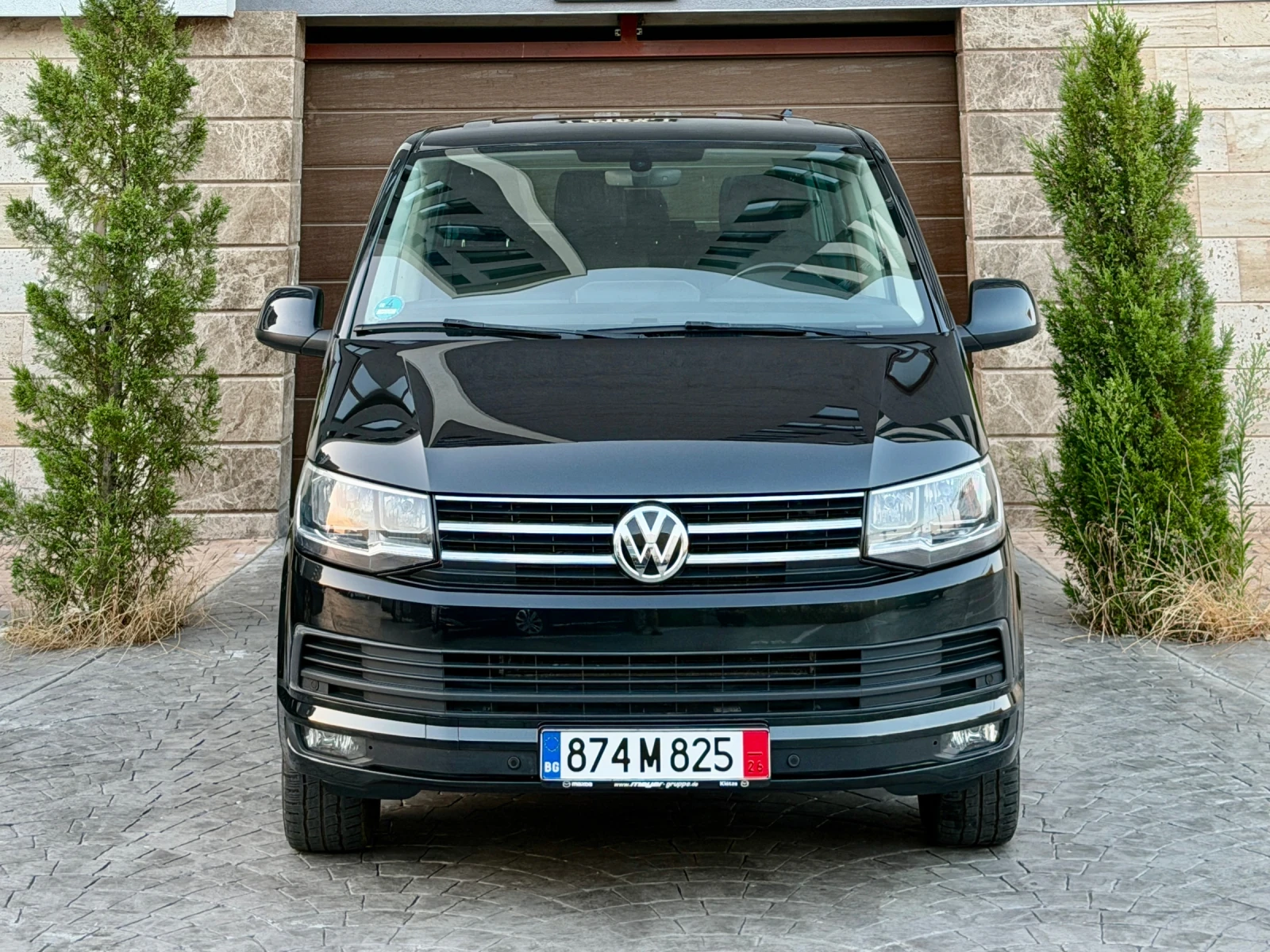 VW Multivan 2.0Tdi 150ps DSG MAXI 8+ 1  ЛИЗИНГ, снимка 2 - Автомобили и джипове - 55729984