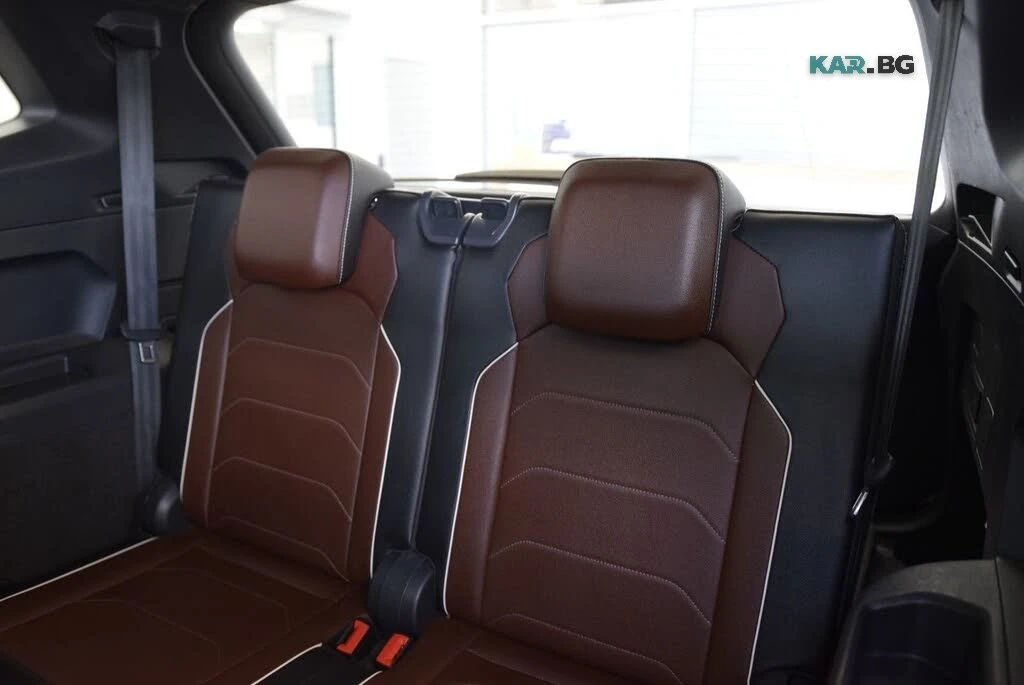 VW Tiguan Highline* R-Line* 4Motion* ПОДГР* ОБДУХ* ПАНО* КАМ, снимка 13 - Автомобили и джипове - 55900928