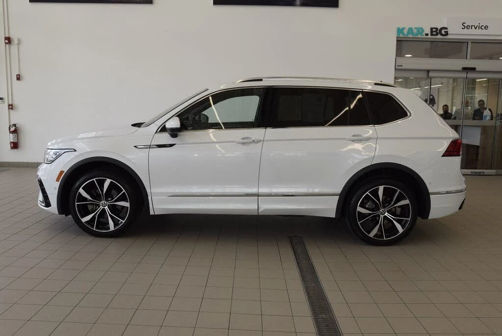 VW Tiguan Highline* R-Line* 4Motion* ПОДГР* ОБДУХ* ПАНО* КАМ, снимка 6 - Автомобили и джипове - 55900928