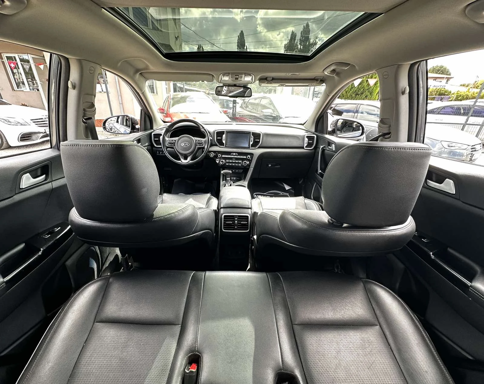 Kia Sportage 2.0D 185HP 163000KM JBL PANO EU6B, снимка 11 - Автомобили и джипове - 56198034