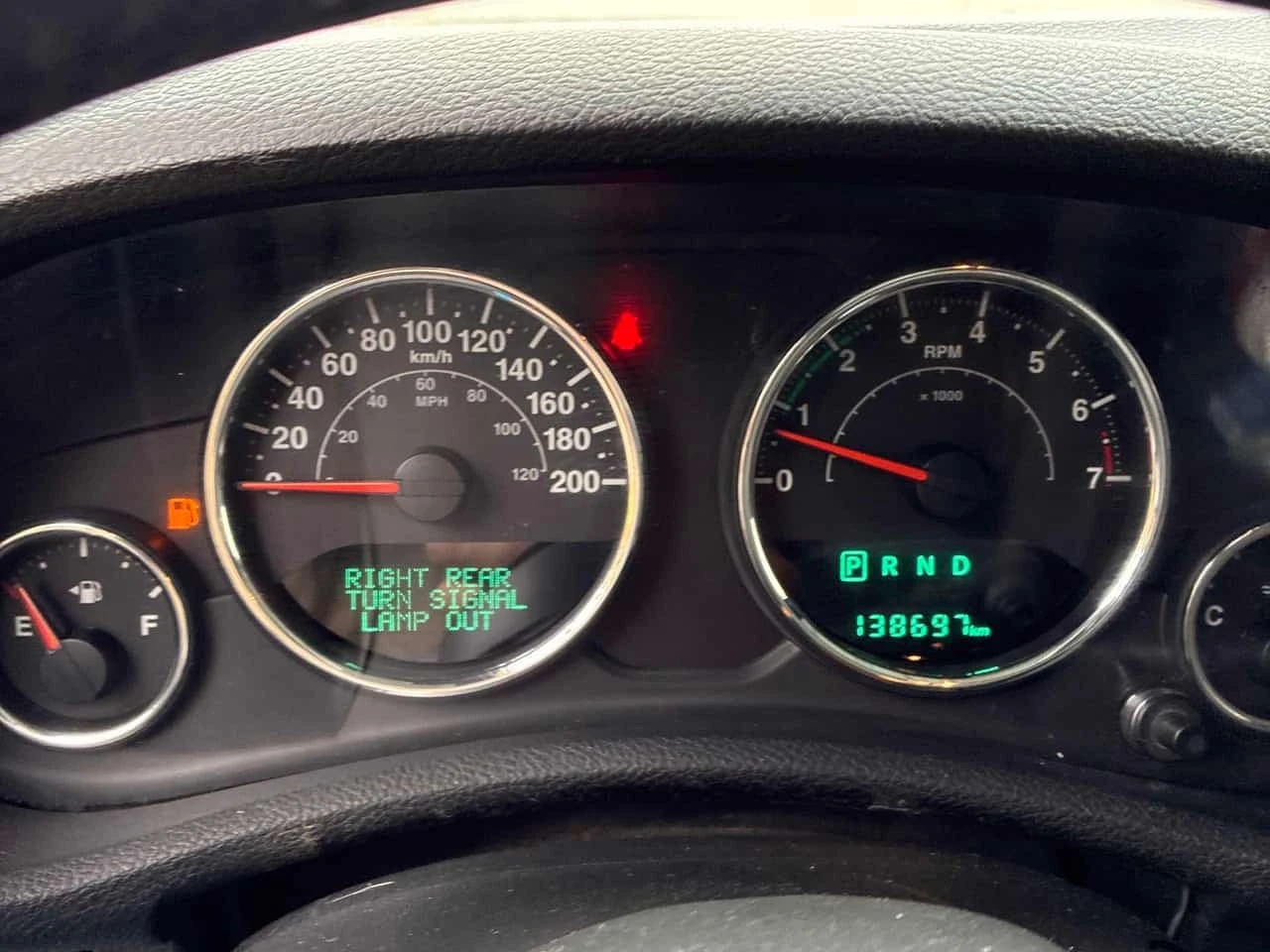 Jeep Wrangler SAHARA * CARFAX * АВТОКРЕДИТ * , снимка 10 - Автомобили и джипове - 56323717