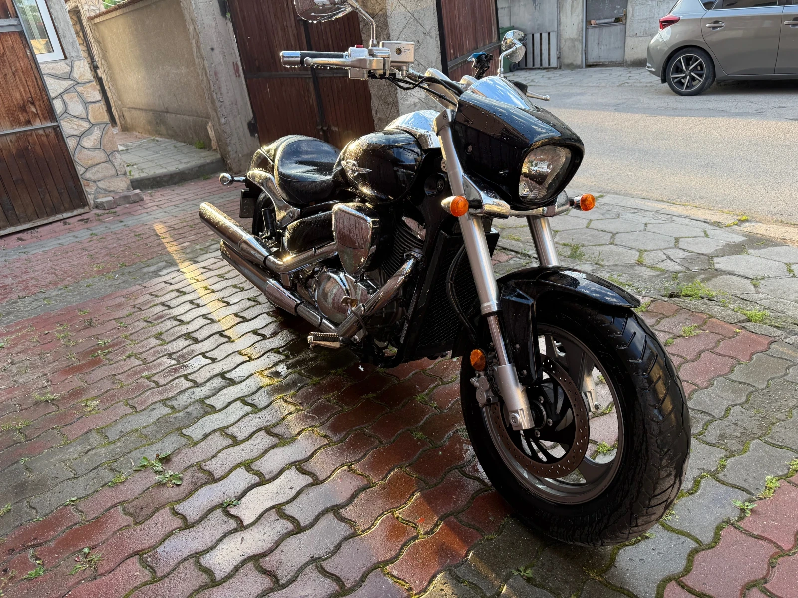Suzuki Boulevard, снимка 1