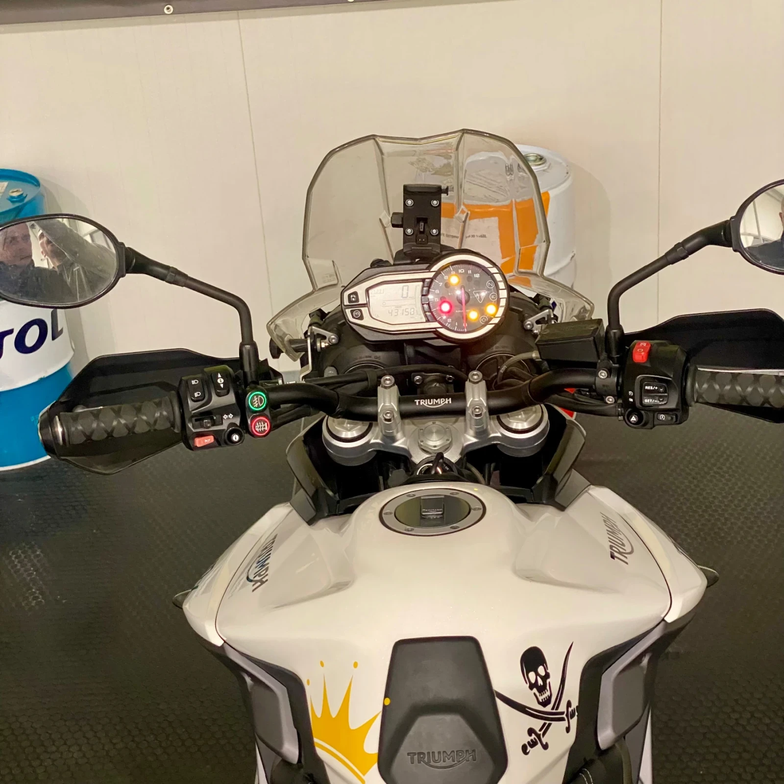 Triumph Tiger 800 XRX. ��� ����  | Mobile.bg � ����������� 9