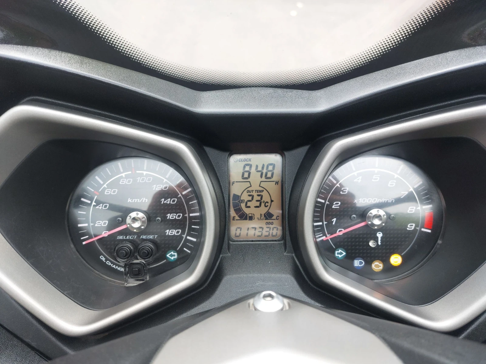 Yamaha X-max 400i | Mobile.bg   12