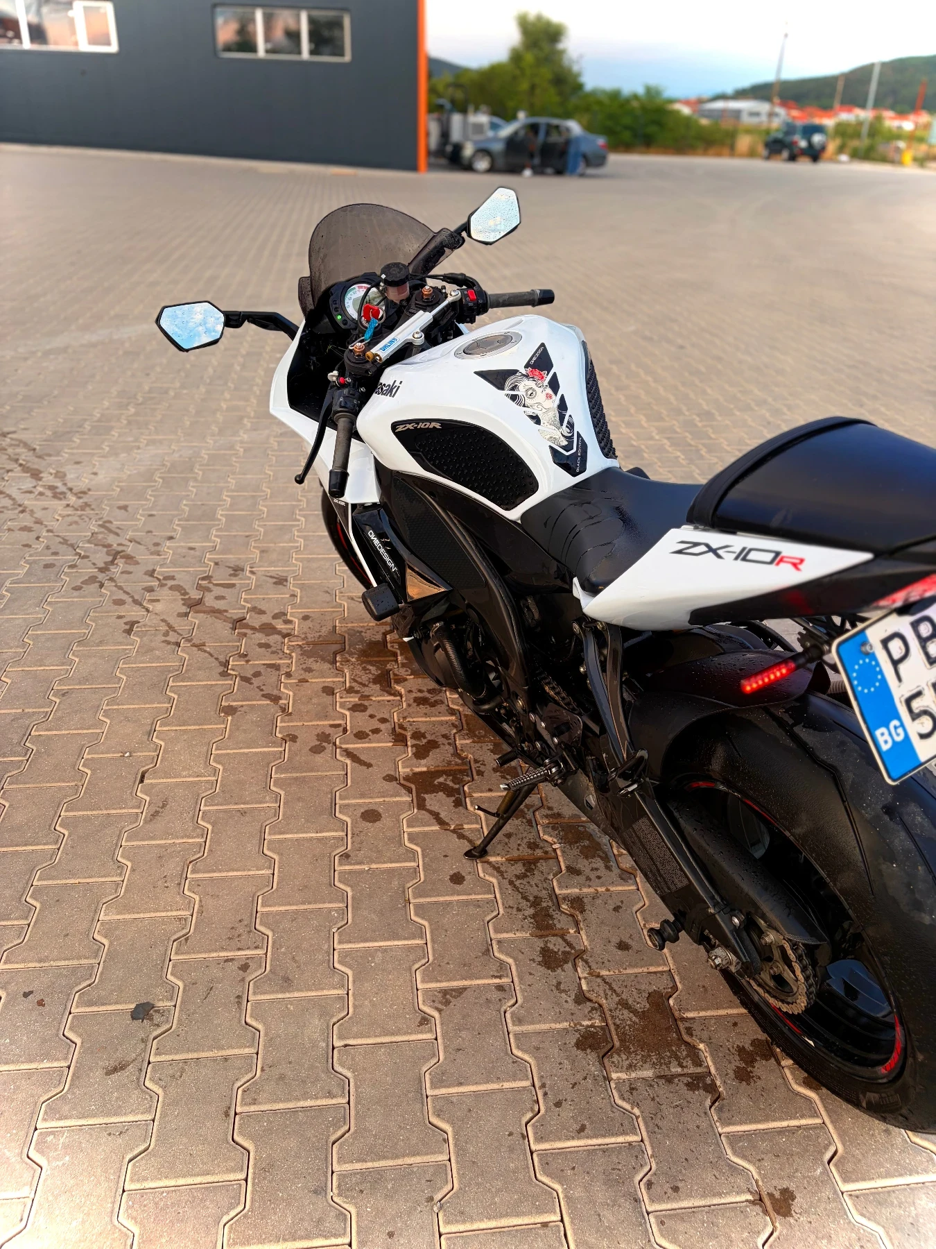 Kawasaki Zxr Zx10r цена до края на месеца, снимка 2 - Мотоциклети и мототехника - 55495406