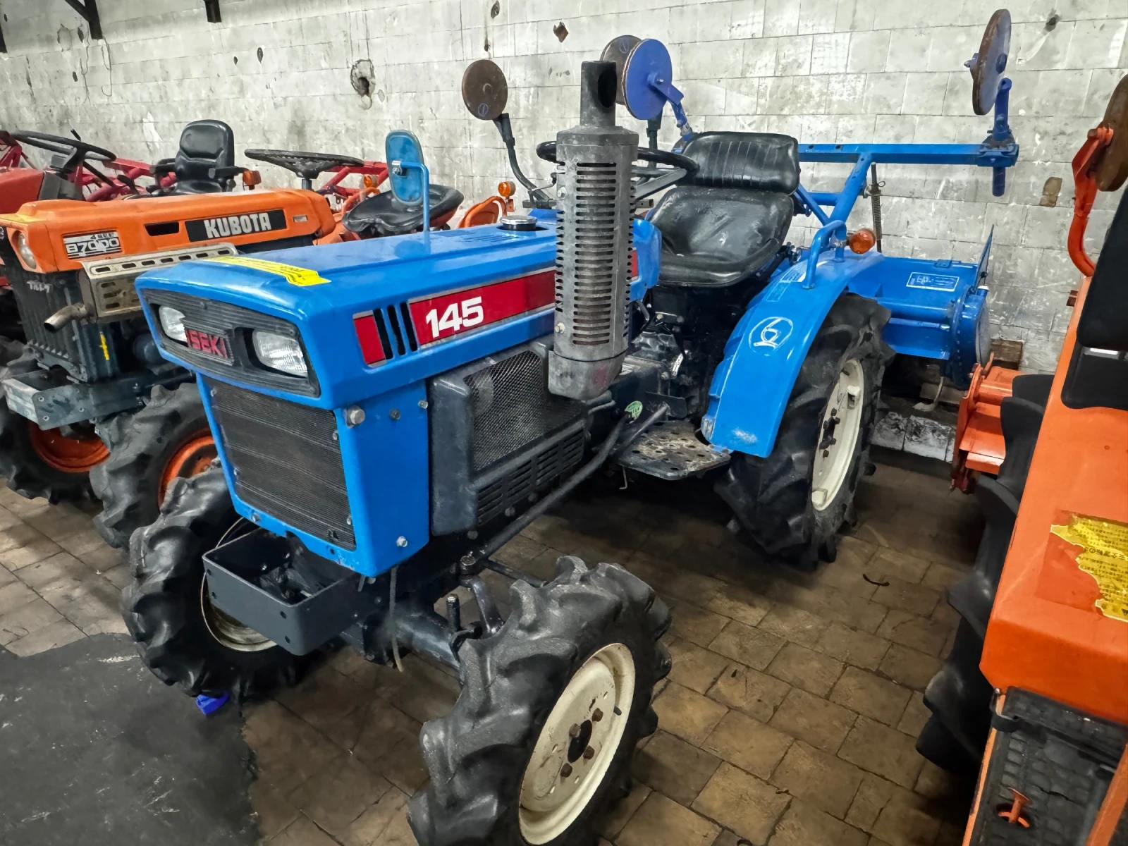 Трактор ISEKI 145, снимка 2 - Селскостопанска техника - 56218569