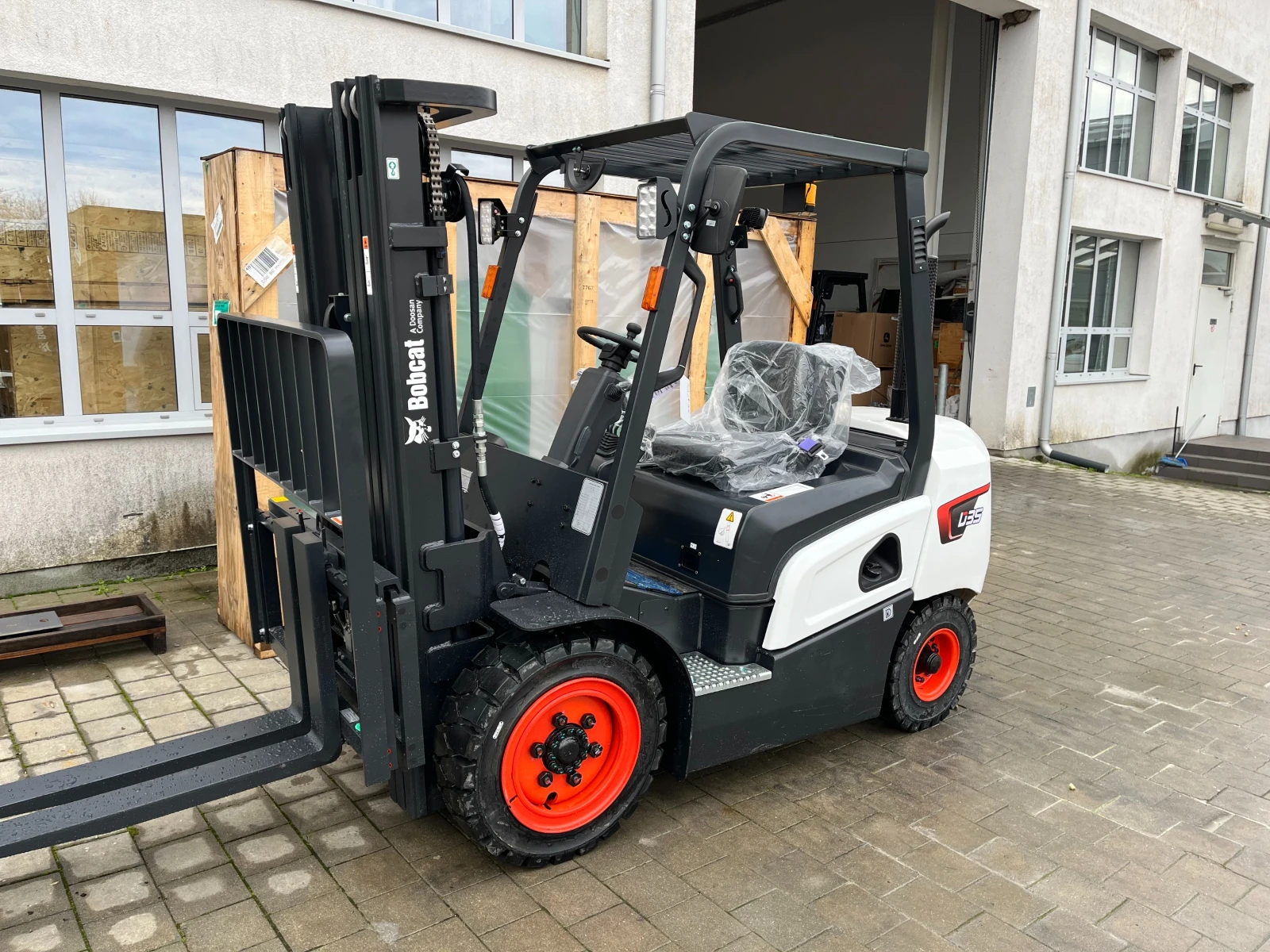 ������� Bobcat D35NXP | Mobile.bg � ����������� 7