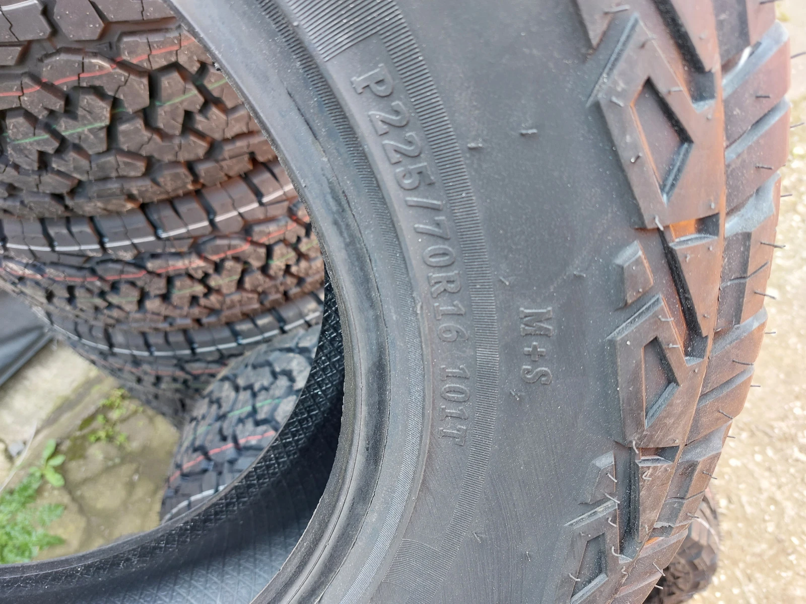 ���� 225/70R16 | Mobile.bg � ����������� 6