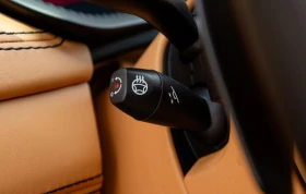 Aston Martin DBX V8 4.0 , снимка 14