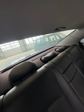 Mercedes-Benz E 320, снимка 11