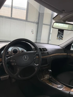 Mercedes-Benz E 320, снимка 8