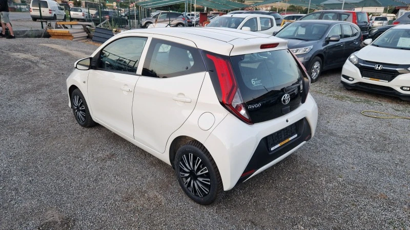 Toyota Aygo 1.0 VVTi EUR.6B, снимка 4 - Автомобили и джипове - 46474560