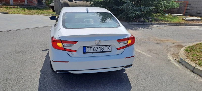 Honda Accord 1.5 bi turbo, снимка 9 - Автомобили и джипове - 47412967