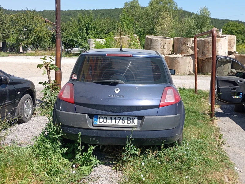 Renault Megane 2, снимка 3 - Автомобили и джипове - 47608471