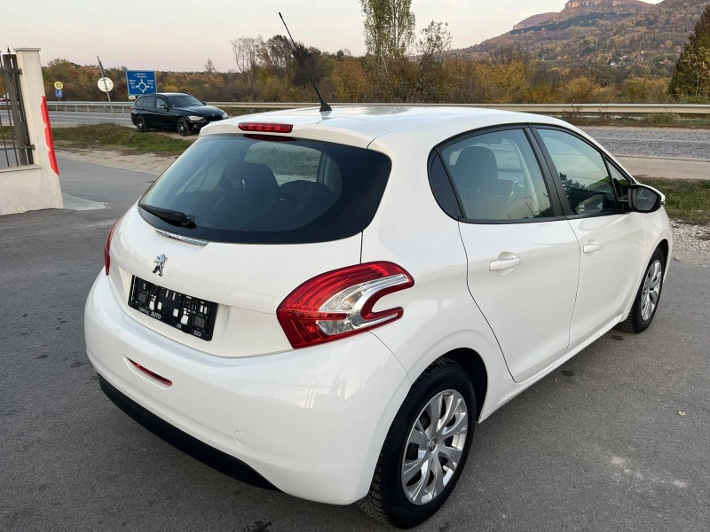 Peugeot 208 1.4I 95кс ГАЗОВ ИНЖЕКЦИОН EURO 5B КЛИМАТИК ВНОС ИТ, снимка 4 - Автомобили и джипове - 47806485