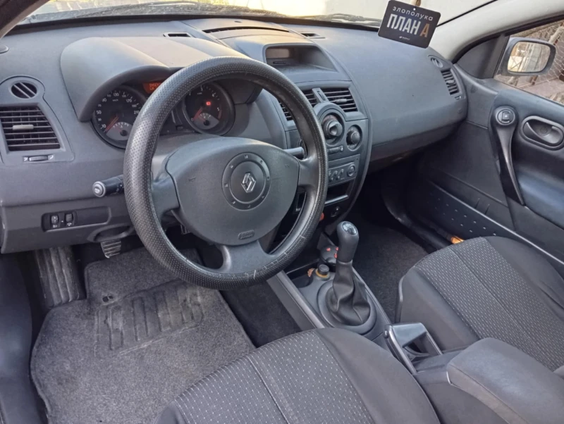 Renault Megane 1.5 DCI, снимка 7 - Автомобили и джипове - 48823188