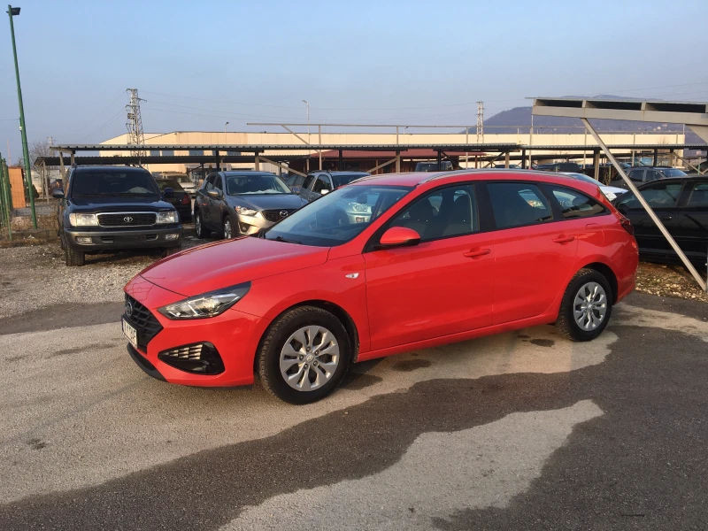 Hyundai I30 1.5i Бензин 109кс, снимка 2 - Автомобили и джипове - 49298829