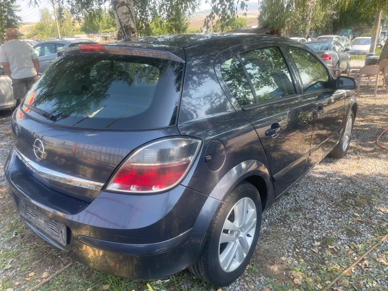 Opel Astra 1.7 cdti, снимка 5 - Автомобили и джипове - 51337162