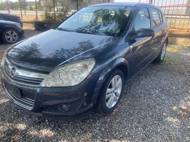 Opel Astra 1.7 cdti, снимка 2 - Автомобили и джипове - 51337162