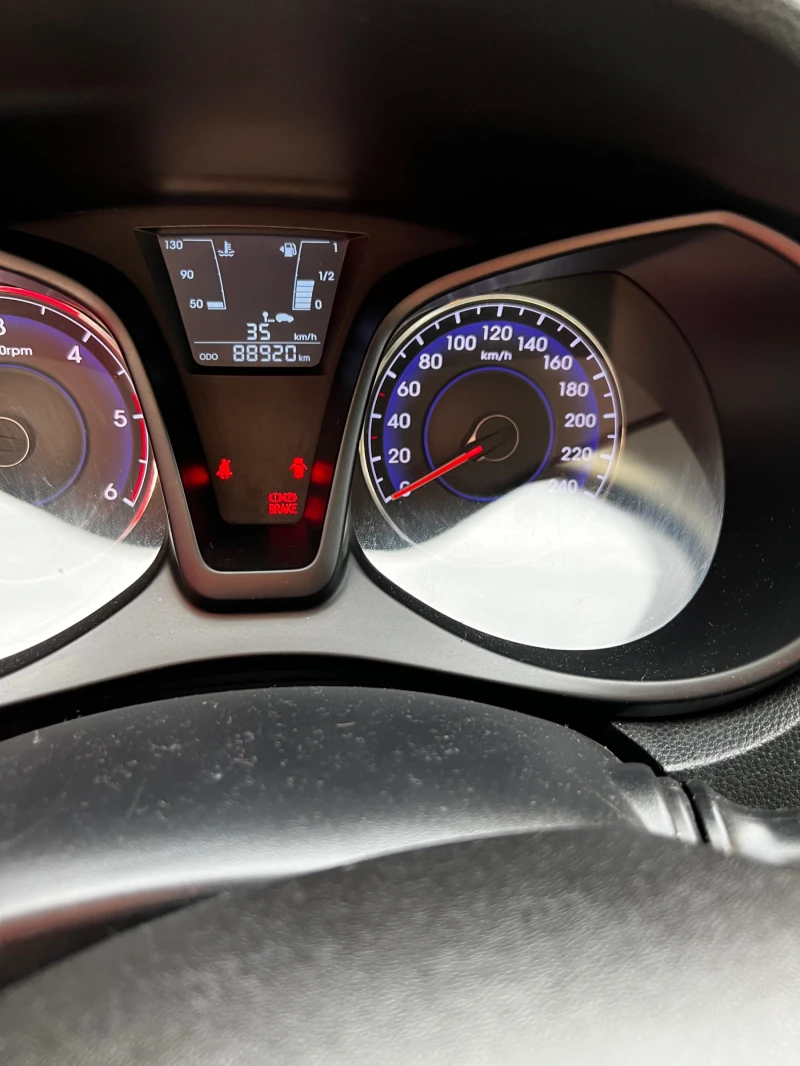 Hyundai Ix20 1.4CRD, снимка 6 - Автомобили и джипове - 52457133