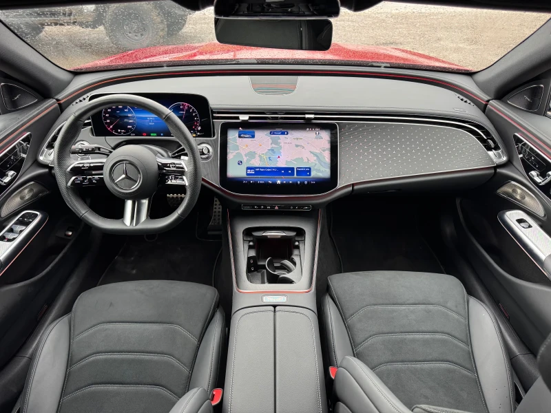 Mercedes-Benz E 300 de* AMG* PLUG IN * BURMESTER* 360* * NIGHT PACK* , снимка 12 - Автомобили и джипове - 52471208