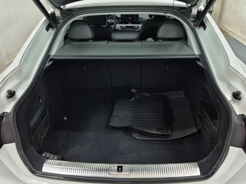 Audi A5 * PROGRESSIV * CARFAX * БЕЗ ПЪРВОНАЧАЛНА ВНОСКА, снимка 16 - Автомобили и джипове - 52847084