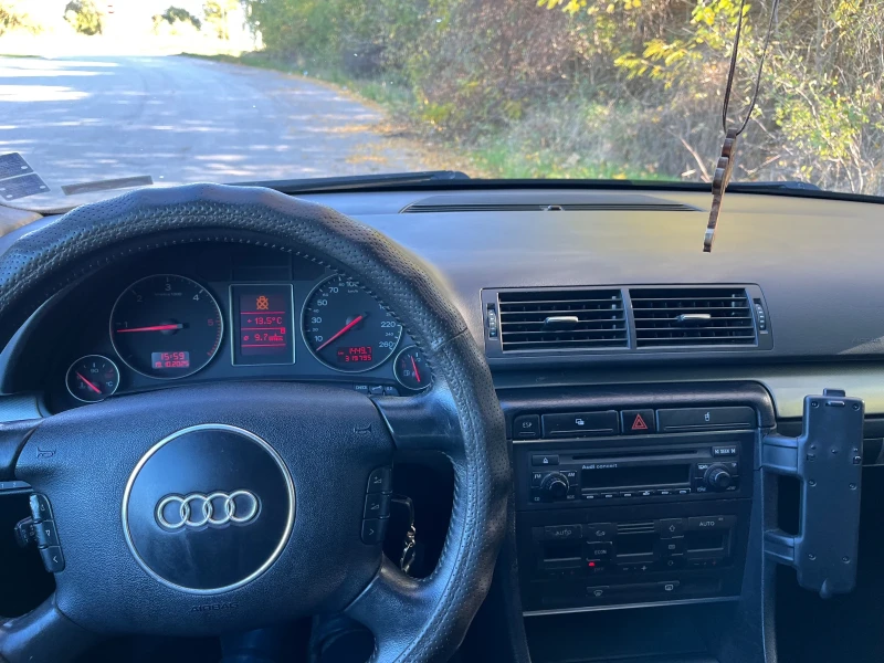 Audi A4, снимка 10 - Автомобили и джипове - 52847785