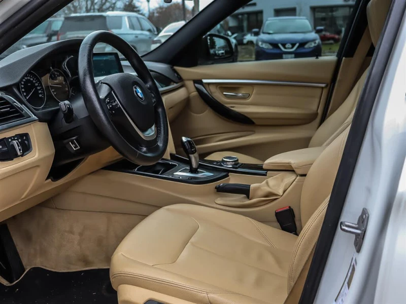 BMW 328 i X-DRIVE* KEYLESS* 360CAM* АвтоКредит(ЦЕНА ДО БГ), снимка 9 - Автомобили и джипове - 53539960