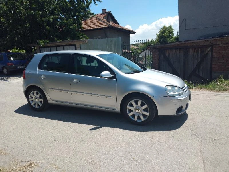 VW Golf 2.0 TDI, снимка 2 - Автомобили и джипове - 47236409