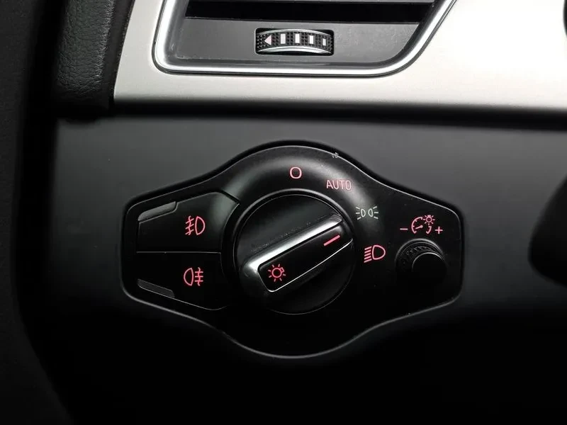 Audi A5 2.0 Tdi Quattro Sportback 8Ta, снимка 17 - Автомобили и джипове - 54995454