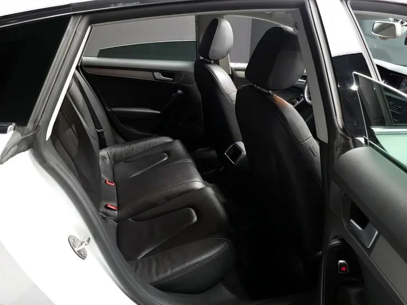 Audi A5 2.0 Tdi Quattro Sportback 8Ta, снимка 11 - Автомобили и джипове - 54995454