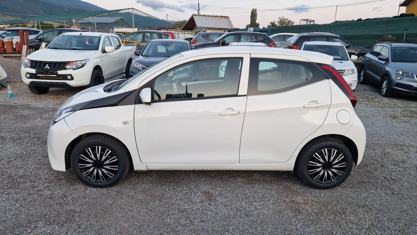 Toyota Aygo 1.0 VVTi EUR.6B - изображение 5