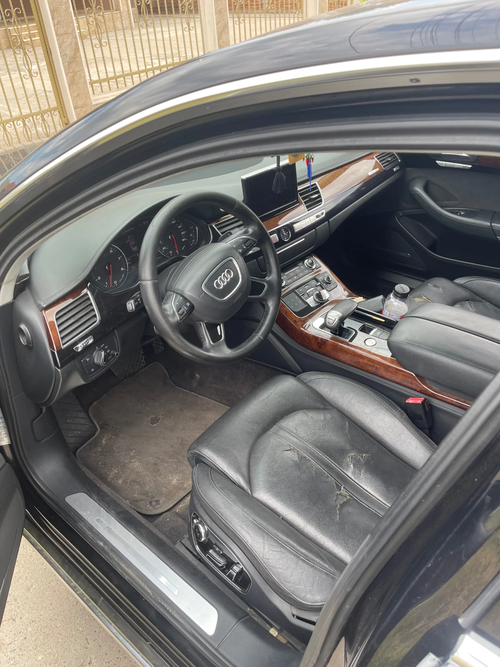 Audi A8  - изображение 2