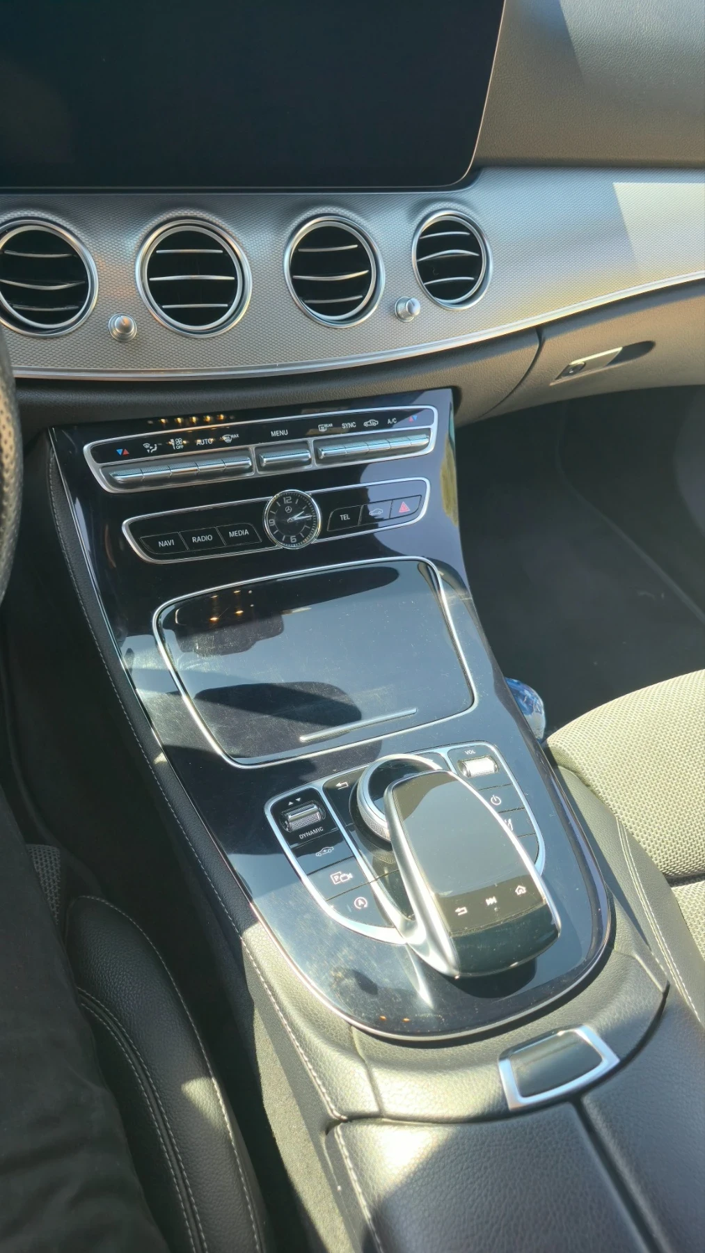 Mercedes-Benz E 220  - изображение 9