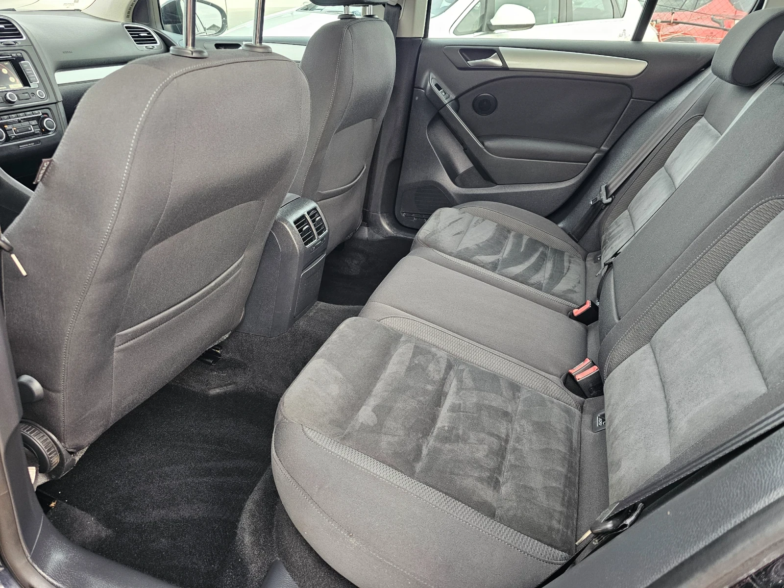 VW Golf 2.0TDI, 140�.�. | Mobile.bg � ����������� 10