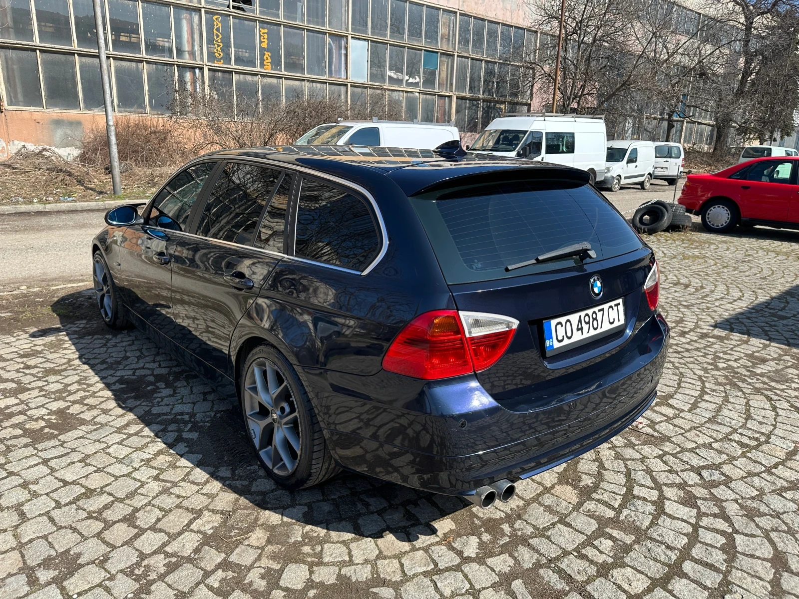 BMW 330, снимка 6 - Автомобили и джипове - 53745183