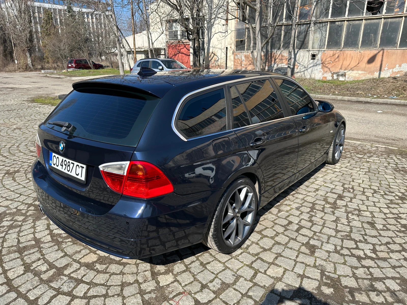 BMW 330, снимка 5 - Автомобили и джипове - 53745183