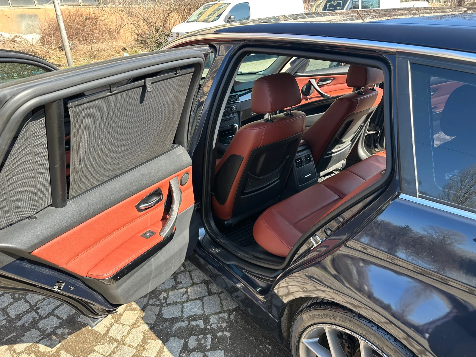 BMW 330, снимка 15 - Автомобили и джипове - 53745183