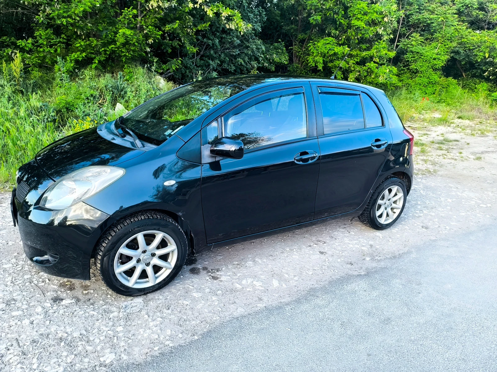 Toyota Yaris, снимка 2 - Автомобили и джипове - 54568358