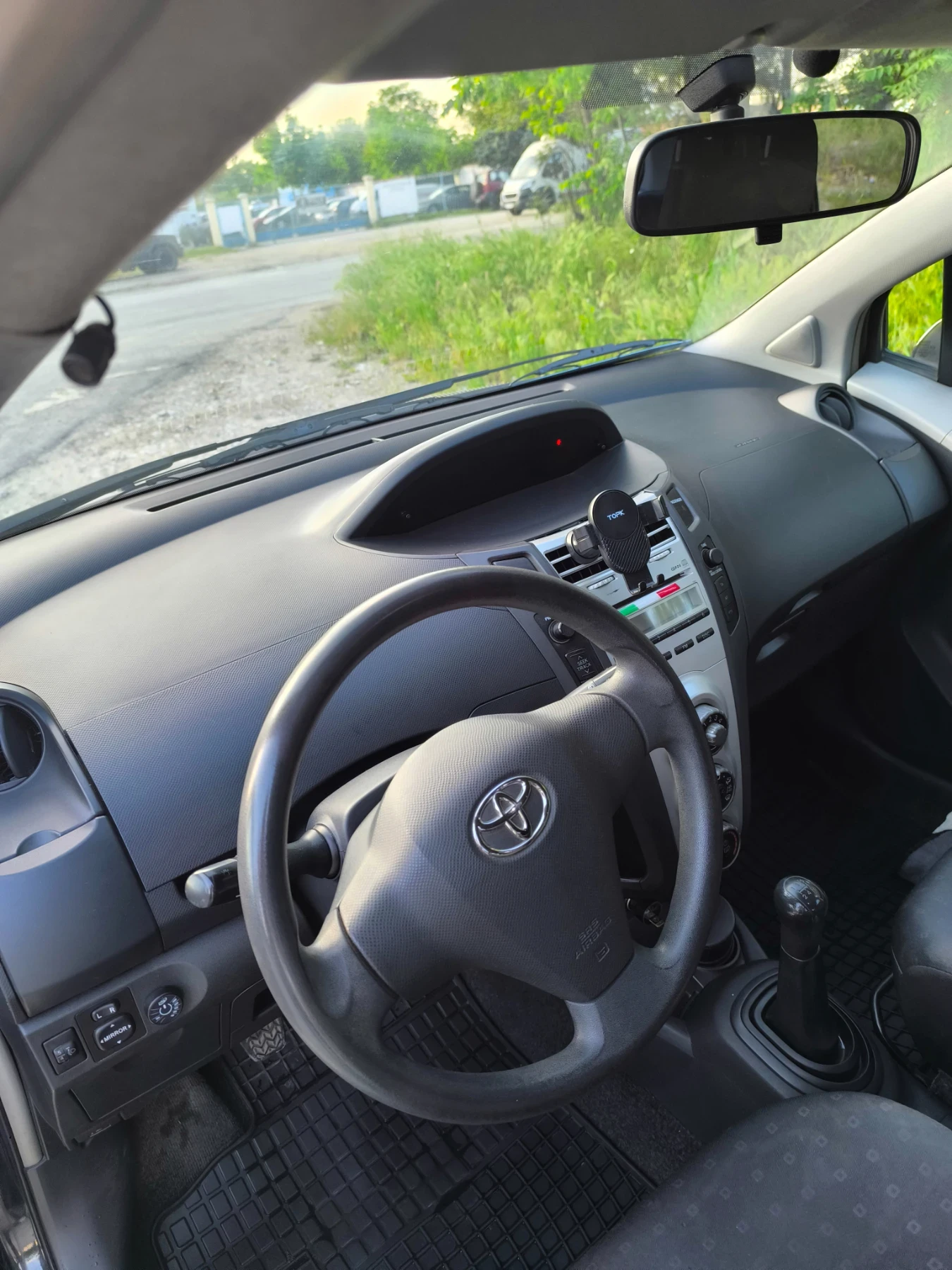 Toyota Yaris, снимка 5 - Автомобили и джипове - 54568358