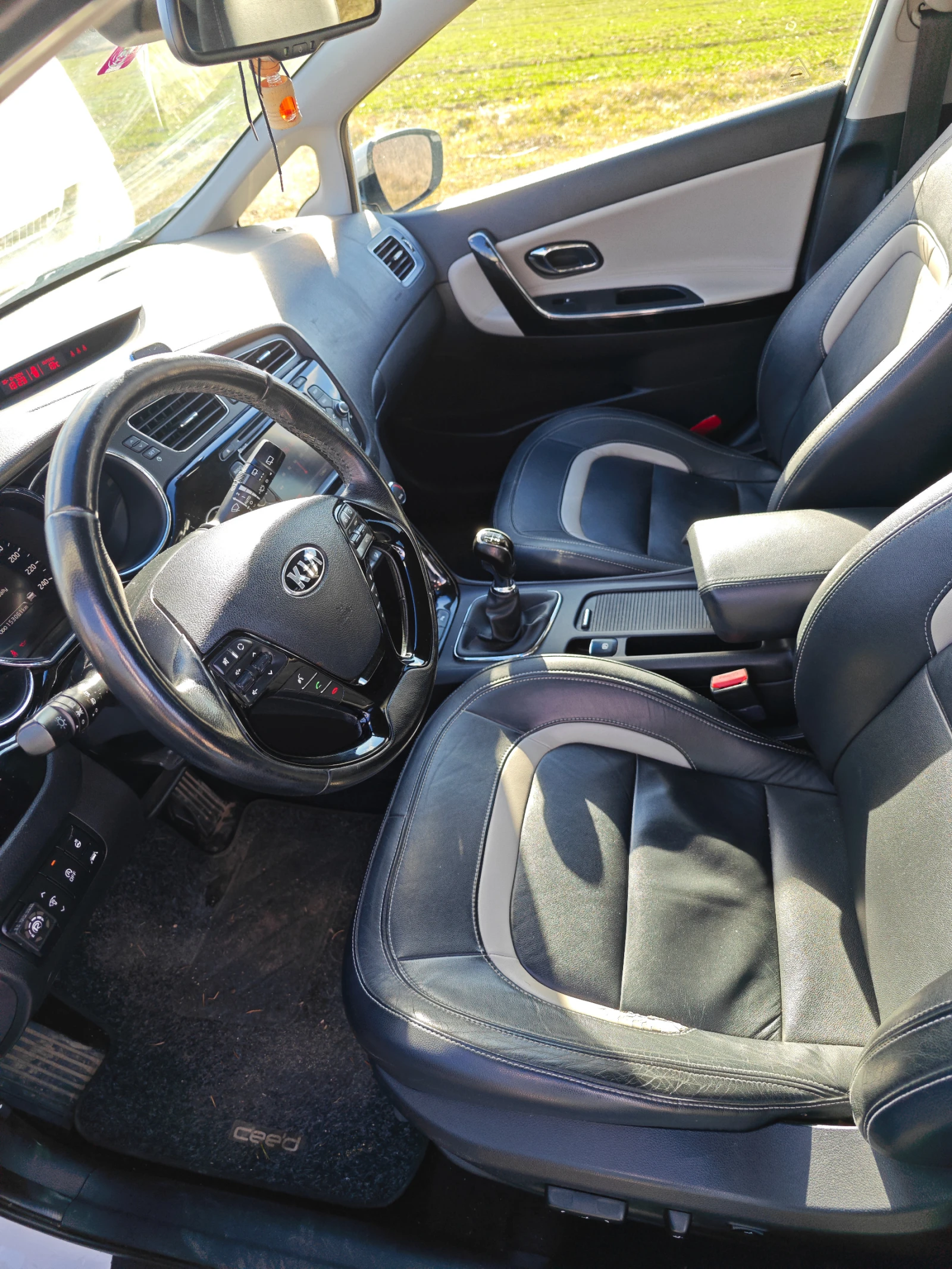 Kia Ceed, снимка 11 - Автомобили и джипове - 54581023