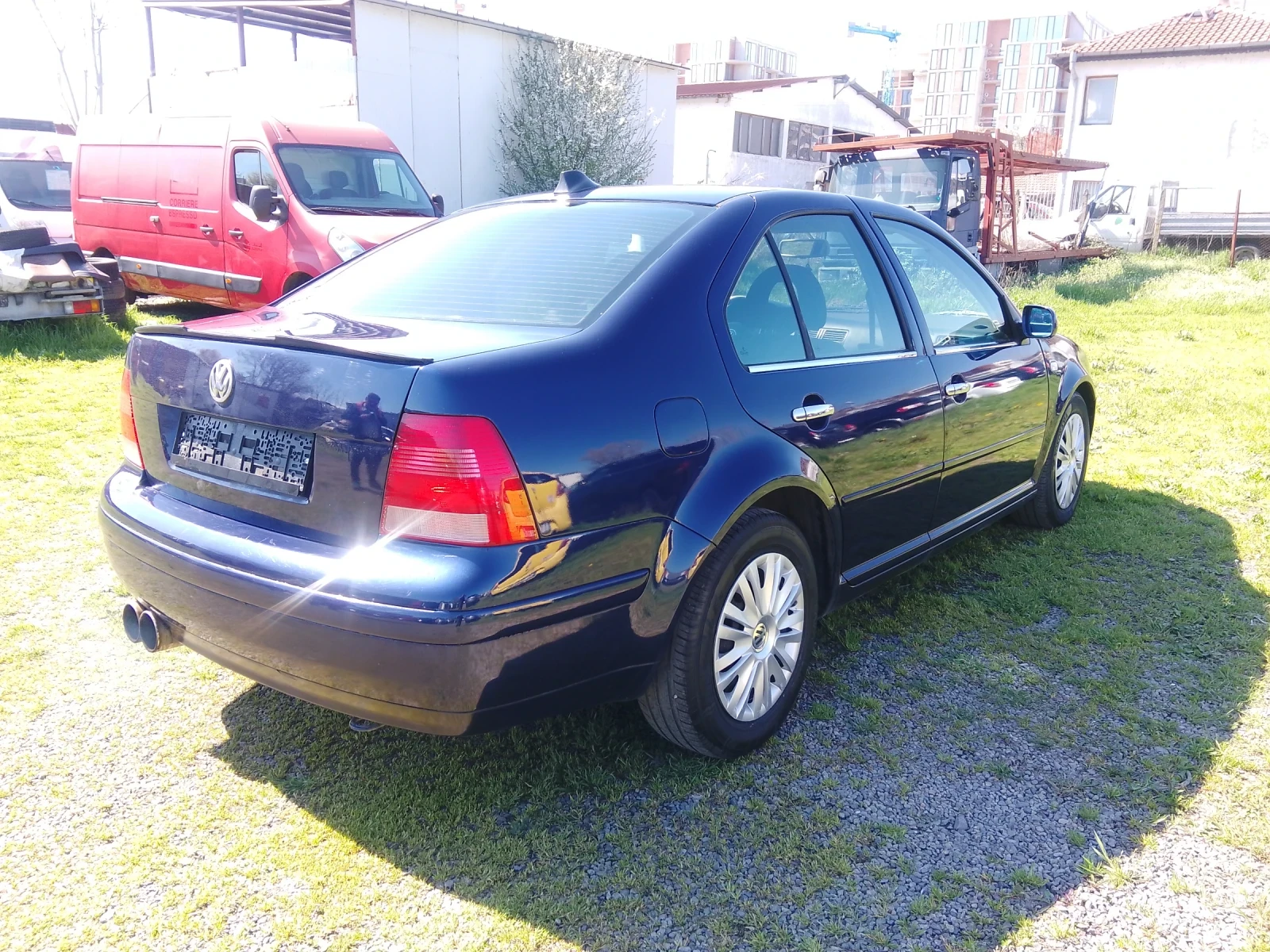 VW Bora 1.9TDI-101H.P.-КЛИМАТРОНИК-ESP-СЕВВИЗНИ ДОКУМЕНТИ-, снимка 6 - Автомобили и джипове - 54634665