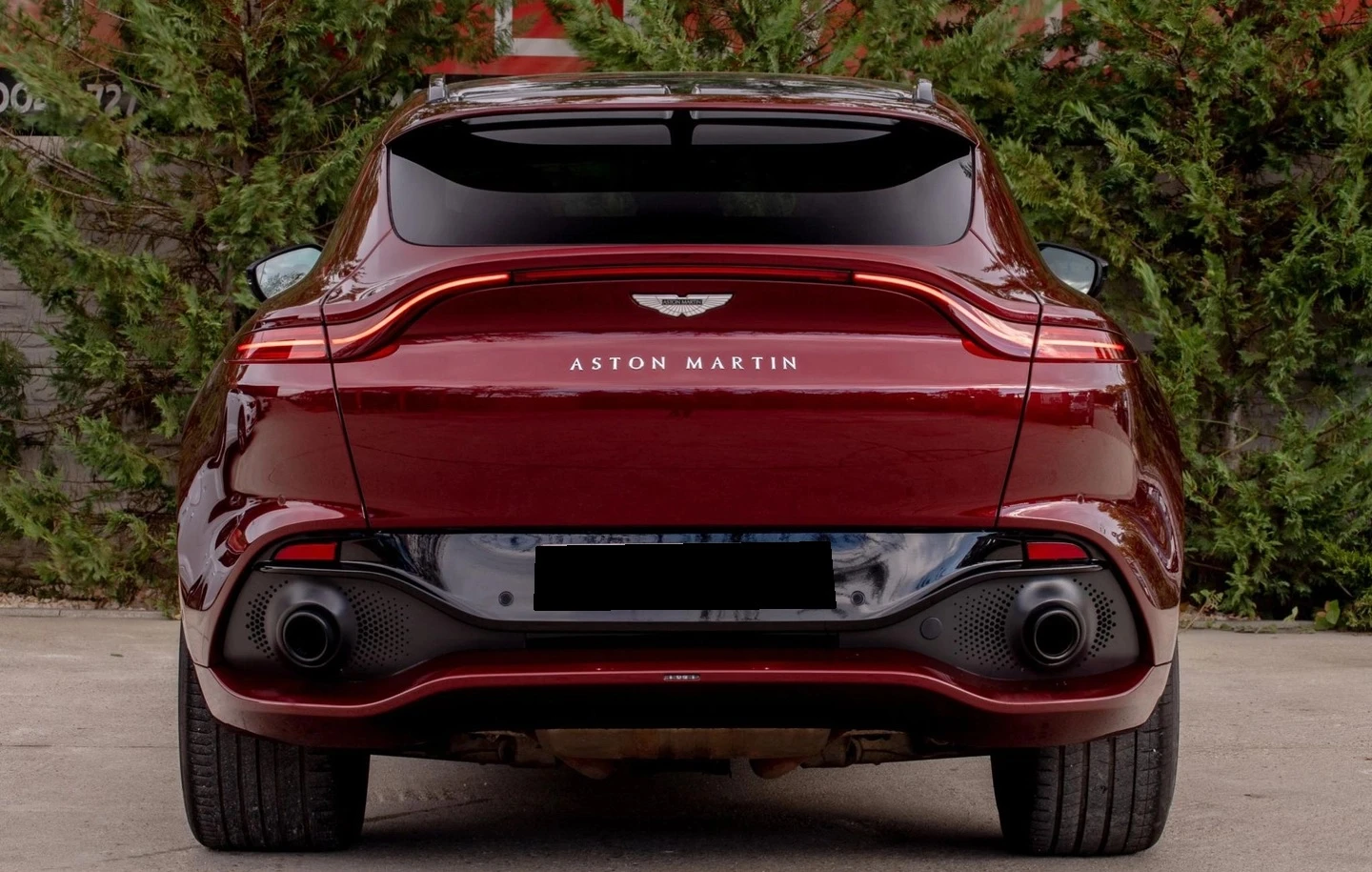 Aston Martin DBX V8 4.0 , снимка 2 - Автомобили и джипове - 54909862