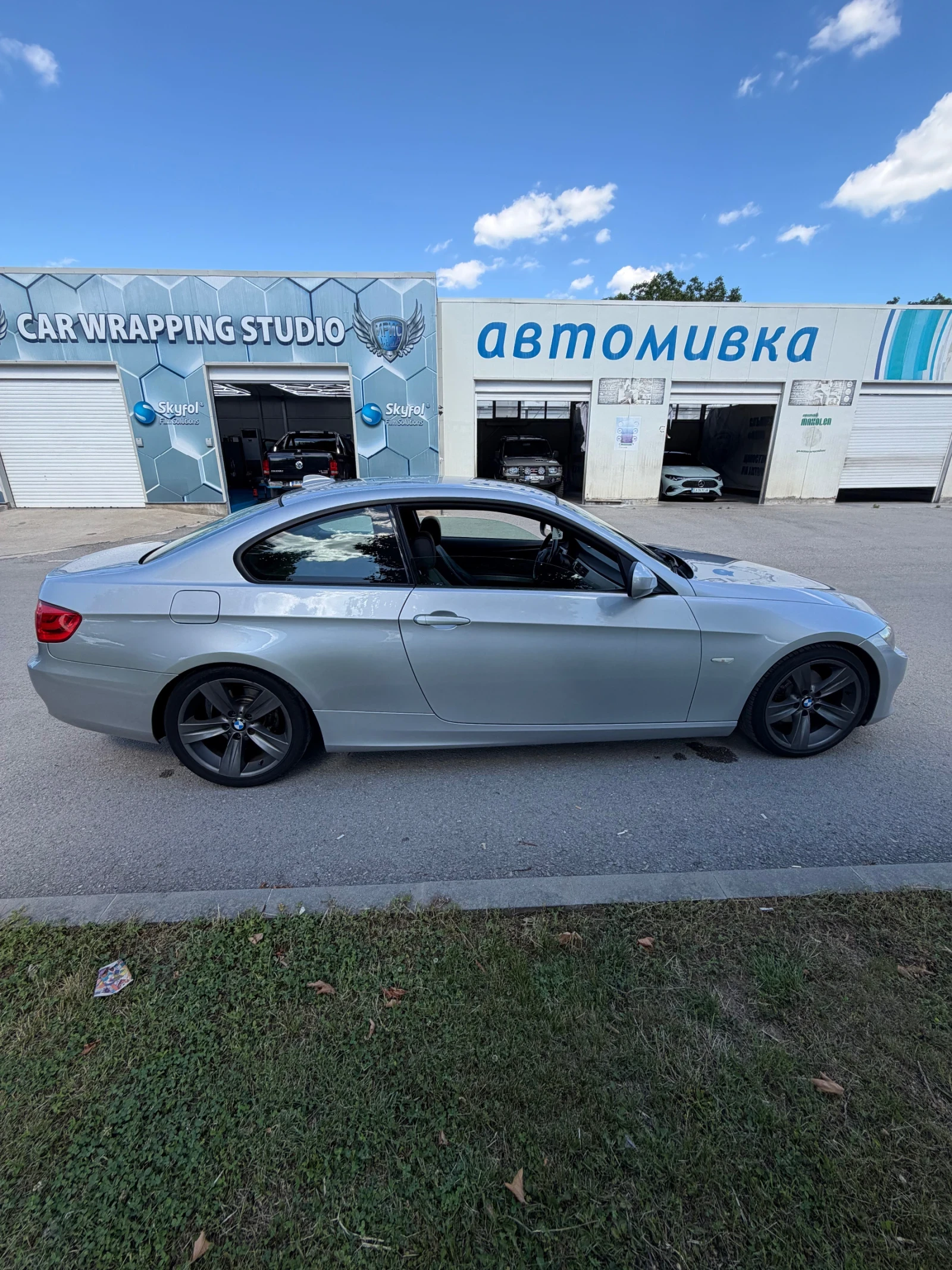 BMW 320, снимка 8 - Автомобили и джипове - 54931154