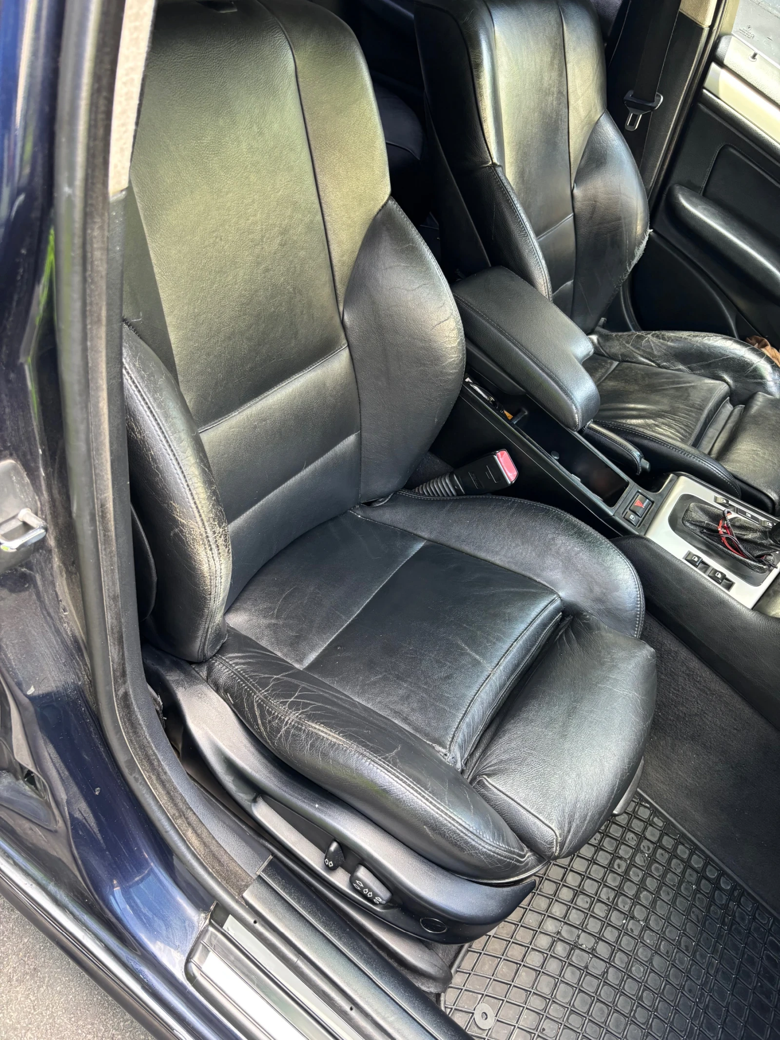 BMW 330 E46, снимка 14 - Автомобили и джипове - 55241669