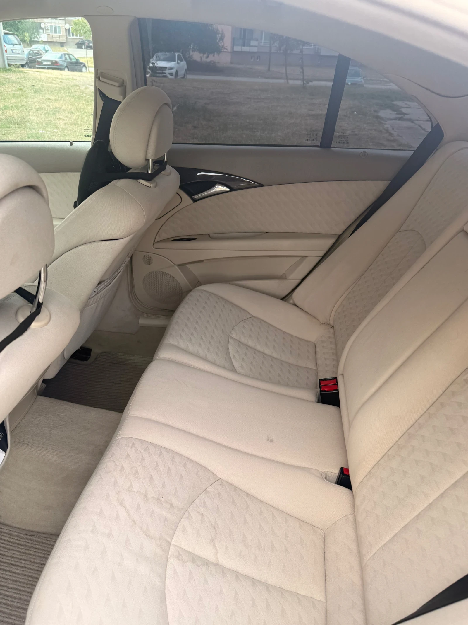 Mercedes-Benz E 200 2.2cdi, снимка 6 - Автомобили и джипове - 56375687