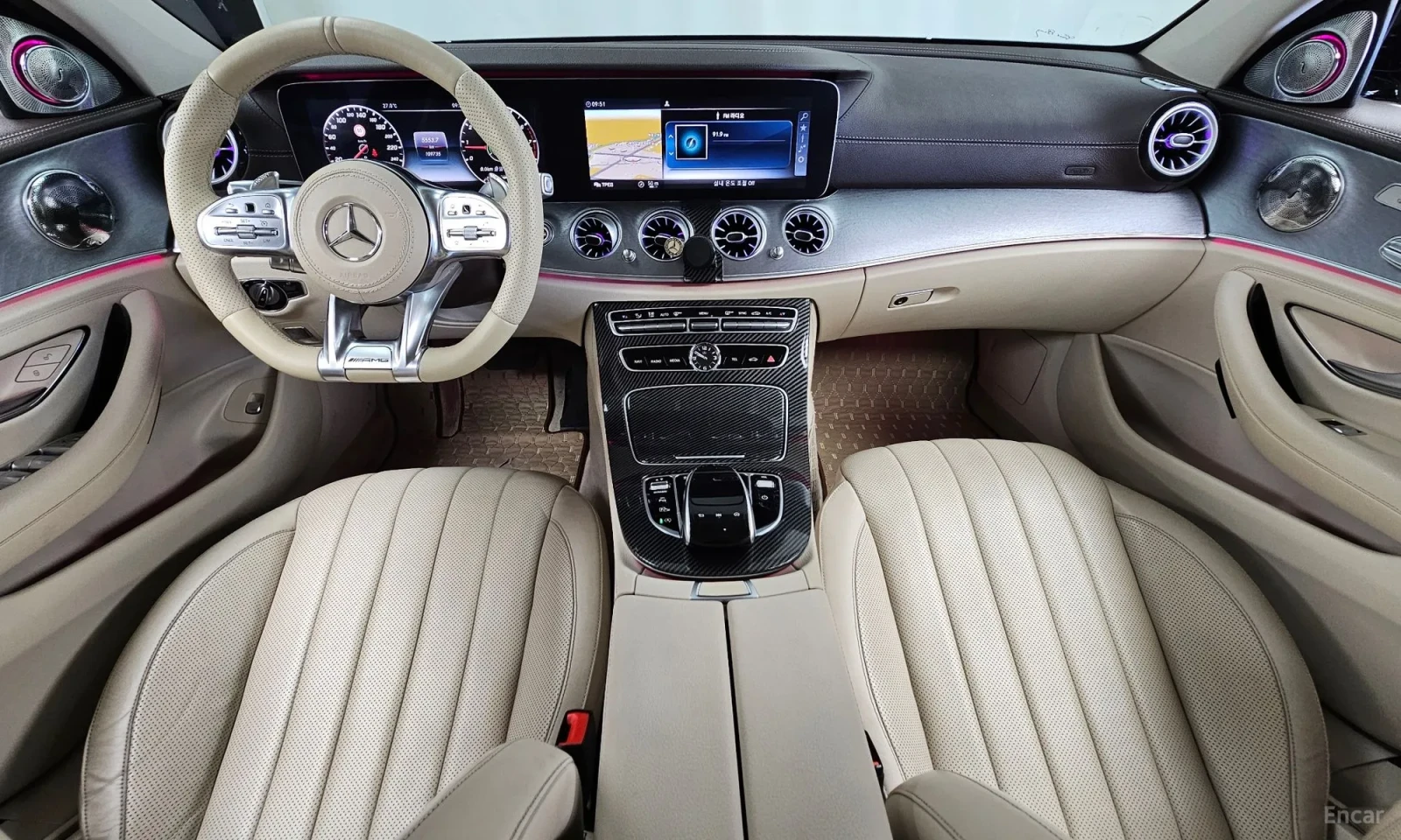 Mercedes-Benz E 300 Дигитално табло\3-D Burmeister\Масаж\360 Камери, снимка 7 - Автомобили и джипове - 56397312