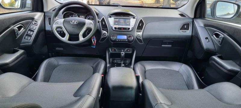 Hyundai IX35 2.0CRDI * 4WD* * AVTOMAT* * NAVI* * ШВЕЙЦАРИЯ* , снимка 9 - Автомобили и джипове - 51000428
